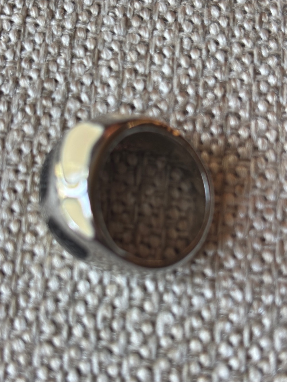Modern Silver Tone Black & Ivory Enamel Wide Band Ring Size 7.5 - Picture 2 of 3